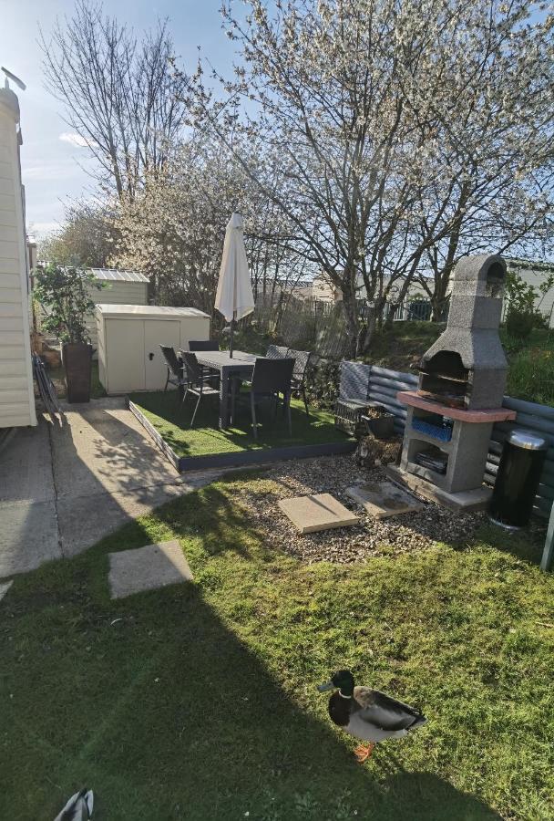 3 Bedroom Caravan With Hot Tub Tattershall Lakes Εξωτερικό φωτογραφία